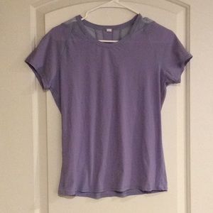 LULULEMON t-shirt!!💜